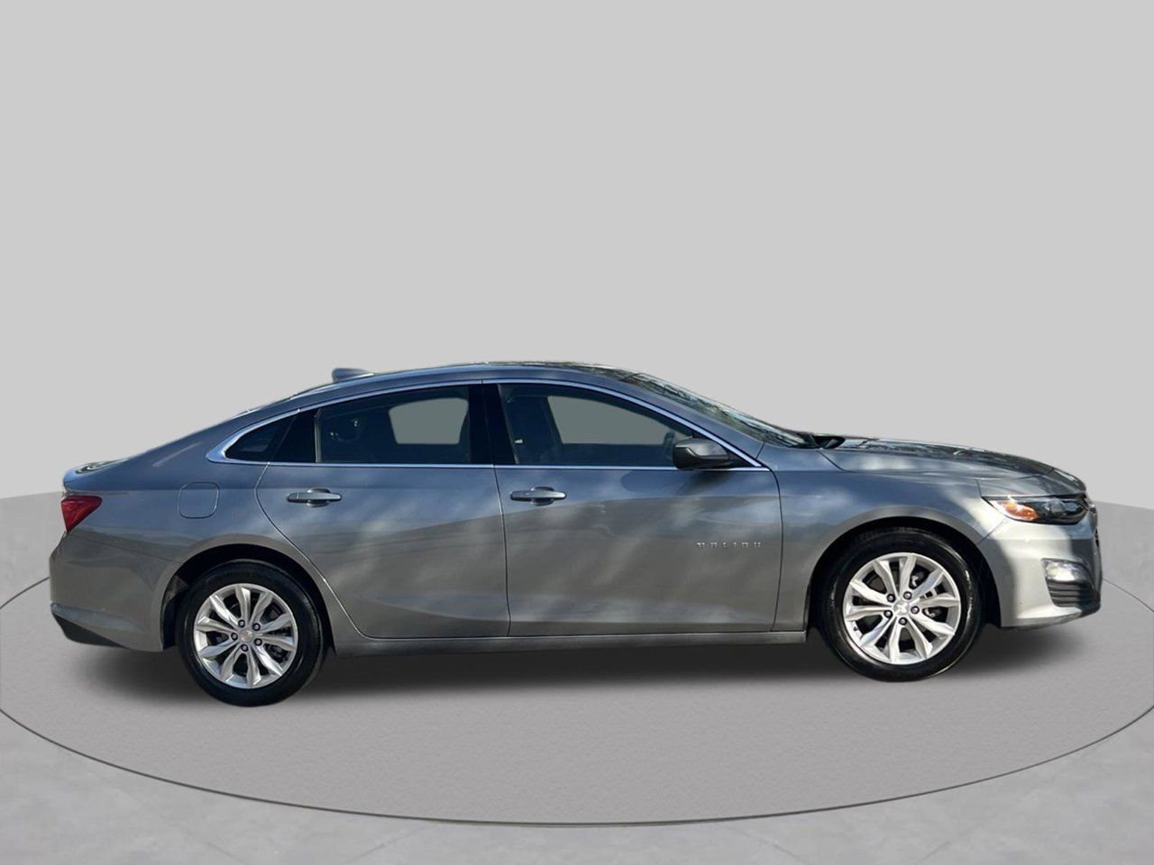 Used 2025 Chevrolet Malibu LT FWD image 7