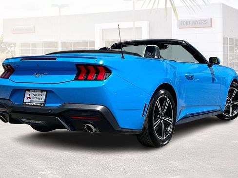 Used 2025 Ford Mustang Premium image 31