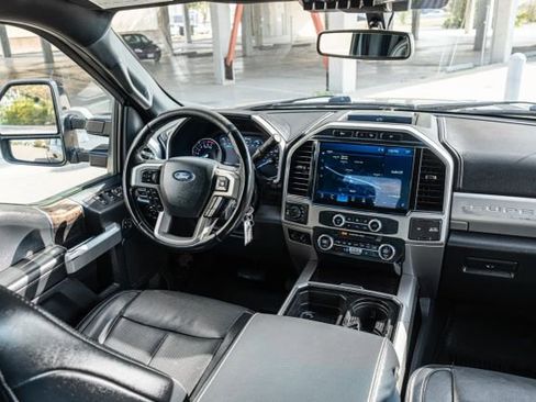 Used 2022 Ford F350 Lariat w/ Black Appearance Package image 13
