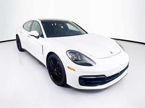 Certified 2023 Porsche Panamera 4 image 7