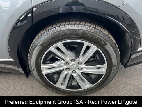 Used 2024 Cadillac Lyriq Tech AWD/4WD image 12