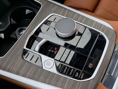 New 2026 BMW X5 M60i w/ Climate Comfort Package image 17