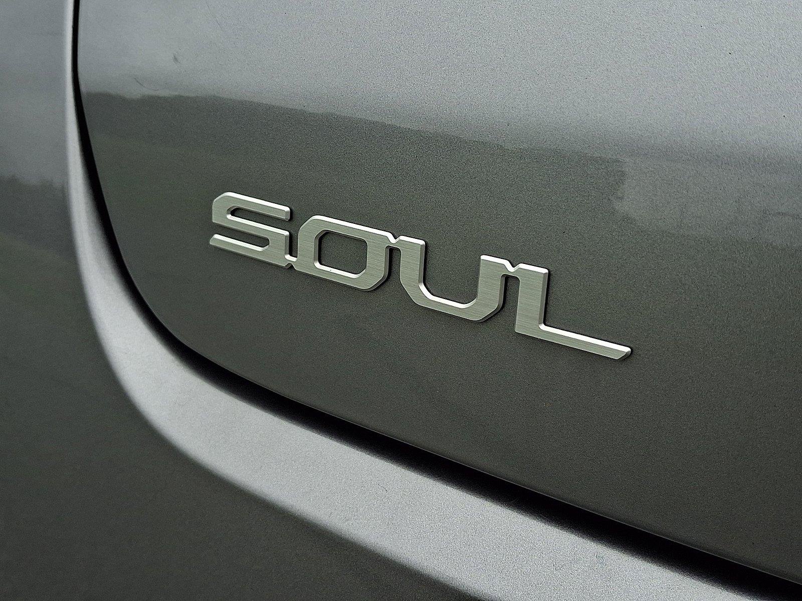 Used 2023 Kia Soul LX w/ Option Group 015 FWD image 29