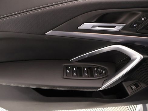 Used 2025 BMW X2 xDrive28i image 17