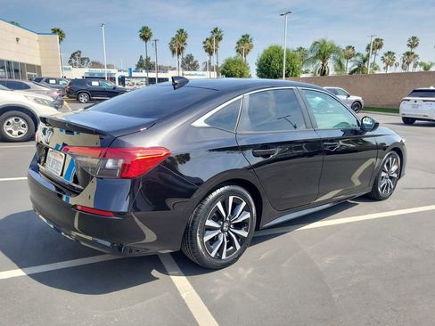 Certified 2024 Honda Civic EX image 5