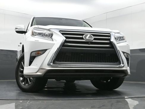 Used 2019 Lexus GX 460 Luxury AWD/4WD image 29