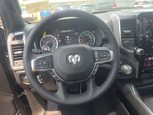 Used 2025 RAM 1500 Laramie w/ Sport Appearance Package AWD/4WD image 5
