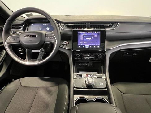 New 2025 Jeep Grand Cherokee L Laredo w/ Luxury Tech Group I image 14