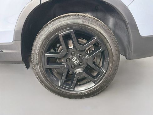 Used 2024 Honda Passport Black Edition image 32