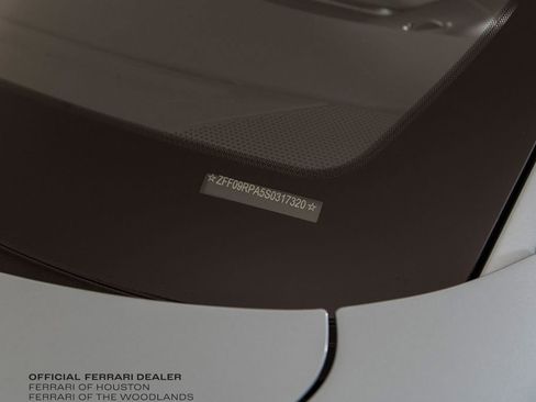 Used 2025 Ferrari Roma Spider RWD image 43
