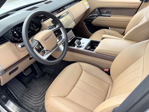New 2026 Land Rover Range Rover SE image 5