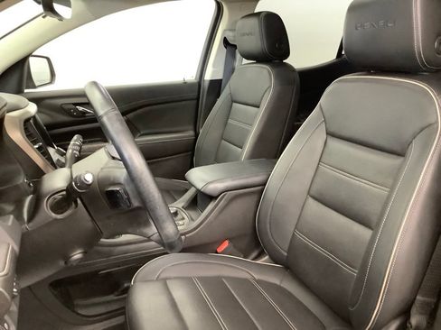 Used 2023 GMC Acadia Denali w/ Denali Ultimate Package AWD/4WD image 19