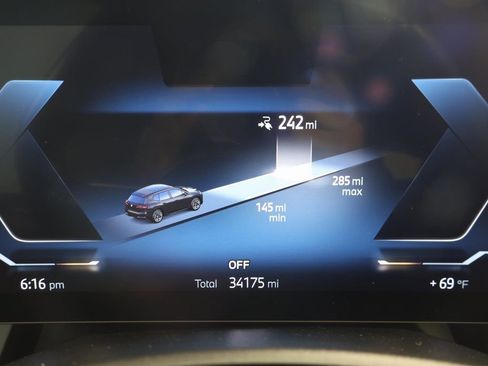 Certified 2024 BMW iX xDrive50 w/ Premium Package AWD/4WD image 16