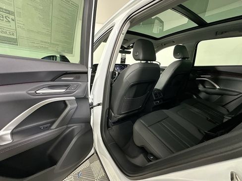 Used 2025 Audi Q5 Premium Plus AWD/4WD image 17