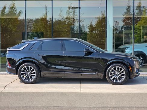 Certified 2024 Cadillac Lyriq Sport AWD/4WD image 6