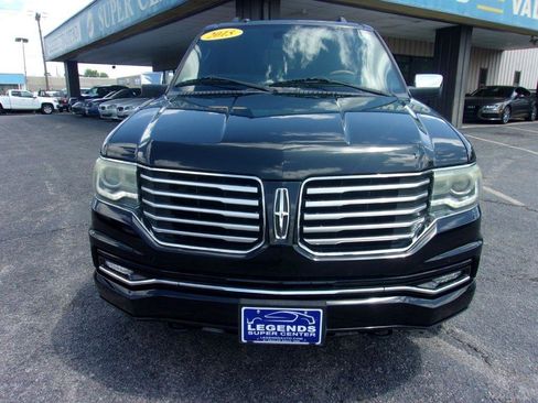 Used 2015 Lincoln Navigator 2WD image 3