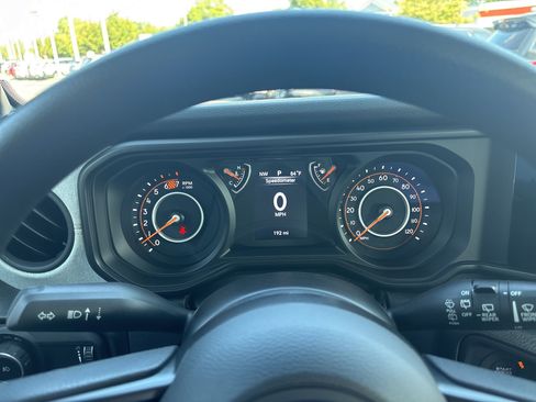 Used 2024 Jeep Wrangler Sport image 18