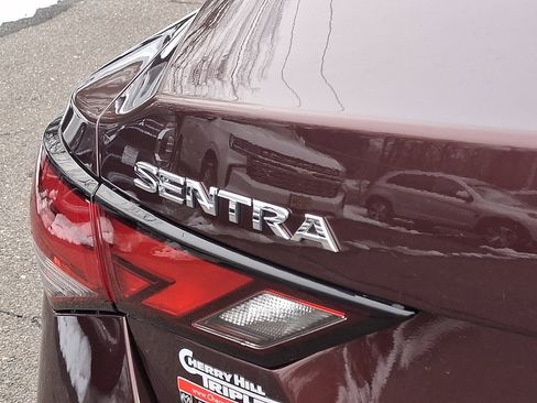 Used 2024 Nissan Sentra SV image 17