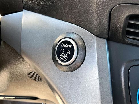 Used 2019 Ford Escape SEL image 22