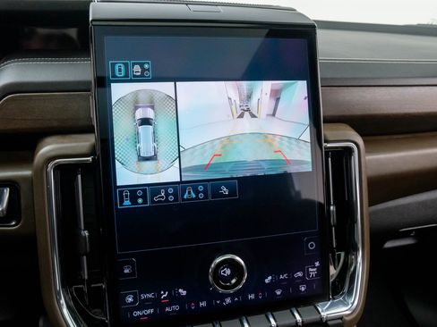 Used 2025 GMC Yukon Denali Ultimate image 27