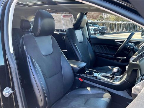 Used 2017 Ford Edge Sport w/ Equipment Group 401A image 7