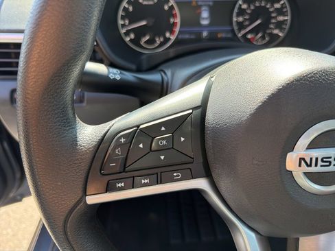 Used 2022 Nissan Altima 2.5 SV FWD image 18