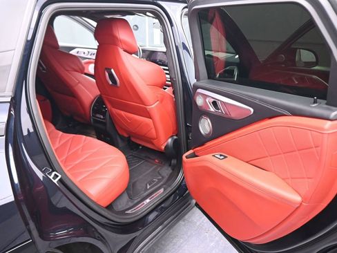 Used 2024 BMW XM image 45