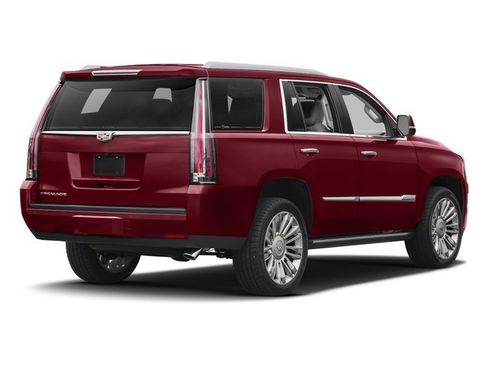 Used 2017 Cadillac Escalade Platinum image 3