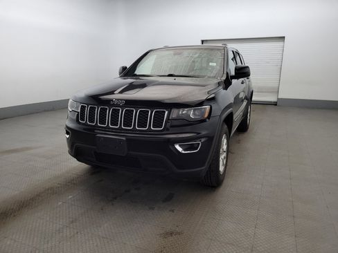 Used 2019 Jeep Grand Cherokee Laredo AWD/4WD image 15