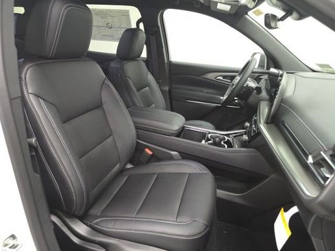 New 2026 Chevrolet Traverse LT image 25