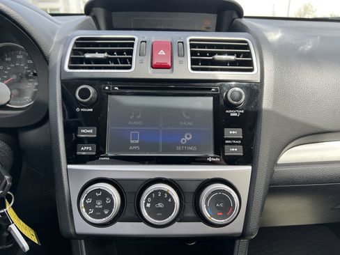 Used 2016 Subaru Crosstrek 2.0i Premium w/ Moonroof Package AWD/4WD image 7