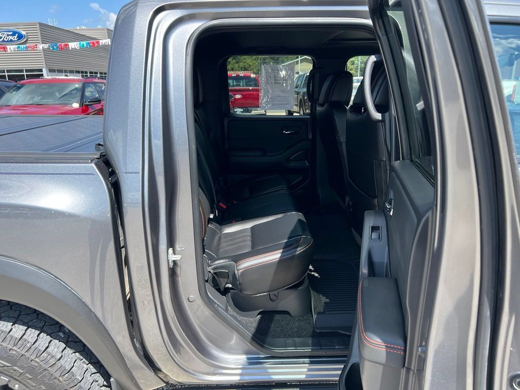 Used 2024 Nissan Frontier PRO-4X w/ Pro Premium Package AWD/4WD image 19