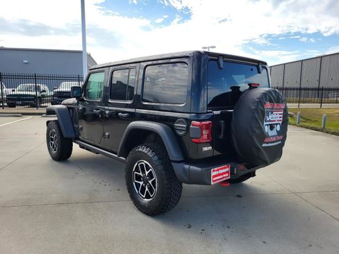 New 2026 Jeep Wrangler Unlimited Rubicon w/ Technology Group AWD/4WD image 3