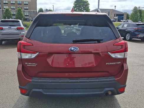 Used 2022 Subaru Forester Premium AWD/4WD image 5