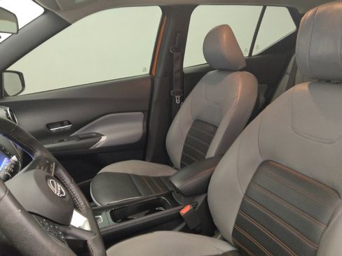 Used 2023 Nissan Kicks SR w/ SR Premium Package FWD image 17