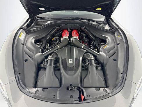 Used 2025 Ferrari Roma Spider RWD image 30
