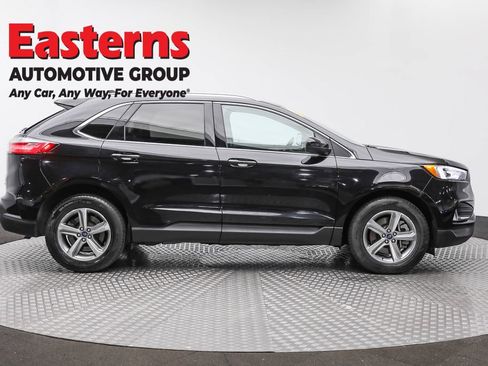 Used 2021 Ford Edge SEL w/ Convenience Package image 4