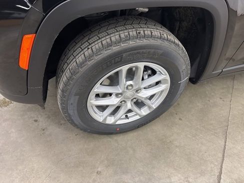 New 2025 Jeep Grand Cherokee Laredo X image 4