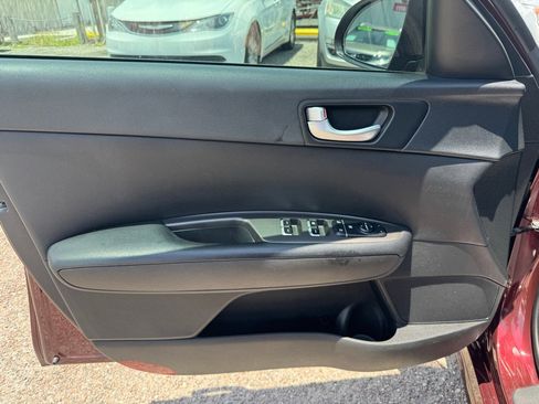 Used 2019 Kia Optima LX FWD image 14