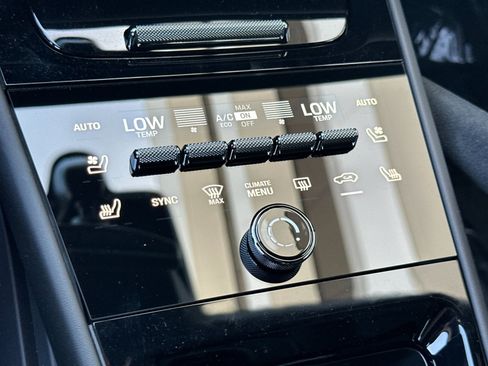 New 2026 Porsche Cayenne Turbo GT AWD/4WD image 21