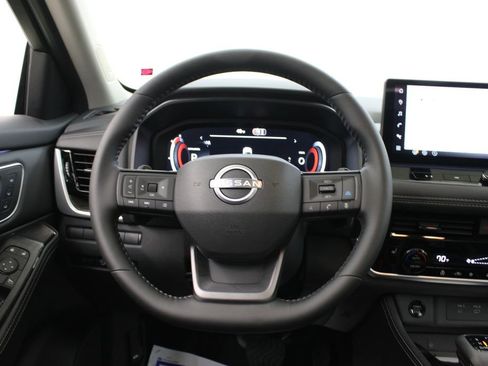 New 2026 Nissan Rogue Platinum AWD/4WD image 24