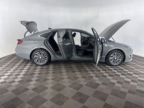 Used 2023 Hyundai Sonata SEL w/ Cargo Package FWD image 15