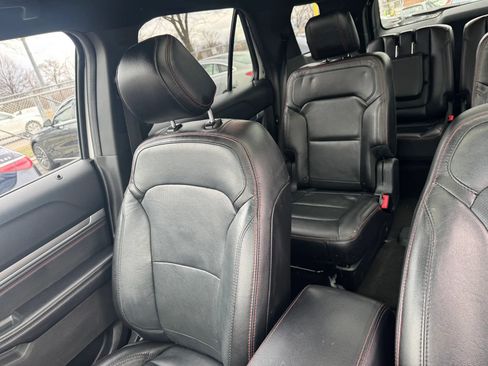 Used 2017 Ford Explorer Sport w/ Equipment Group 401A image 15
