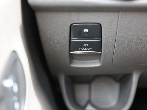 Used 2025 Ford Transit 350 XLT RWD image 32