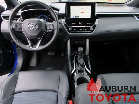 Certified 2024 Toyota Corolla Cross XSE image 9