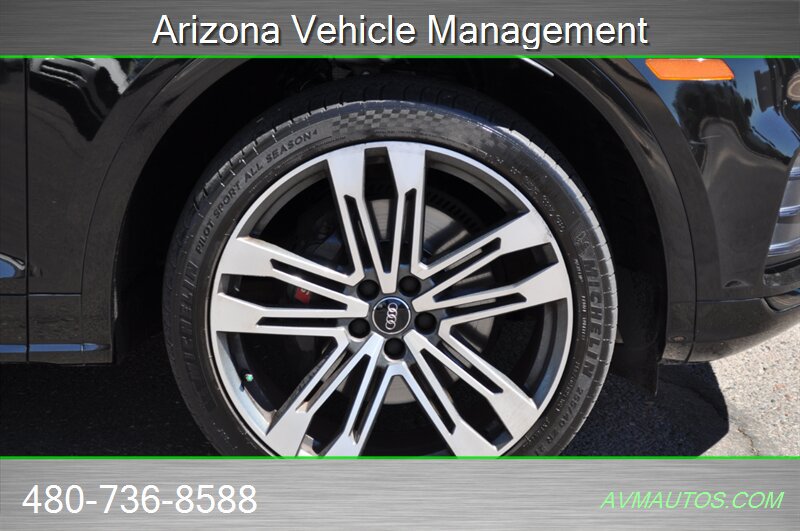 Used 2019 Audi SQ5 Premium Plus w/ Premium Plus Package AWD/4WD image 15