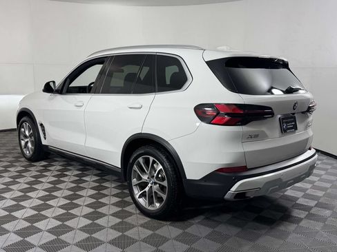 Used 2026 BMW X5 xDrive40i w/ Premium Package AWD/4WD image 8