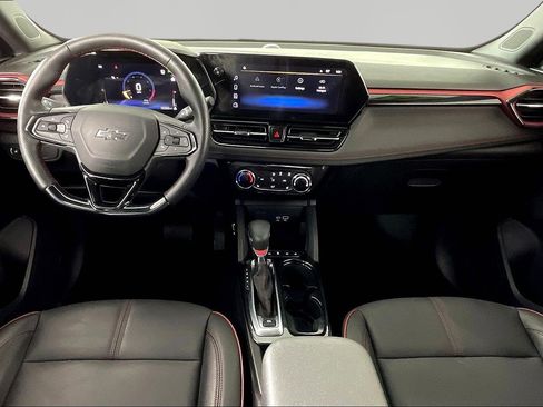 Used 2025 Chevrolet TrailBlazer RS w/ Driver Confidence Package image 7