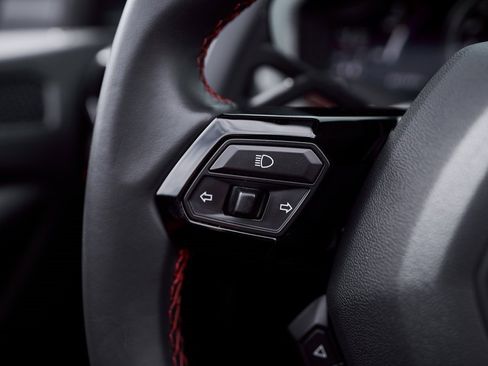 Used 2021 Lamborghini Huracan EVO image 45