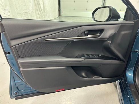 Used 2026 Toyota Camry SE FWD image 8